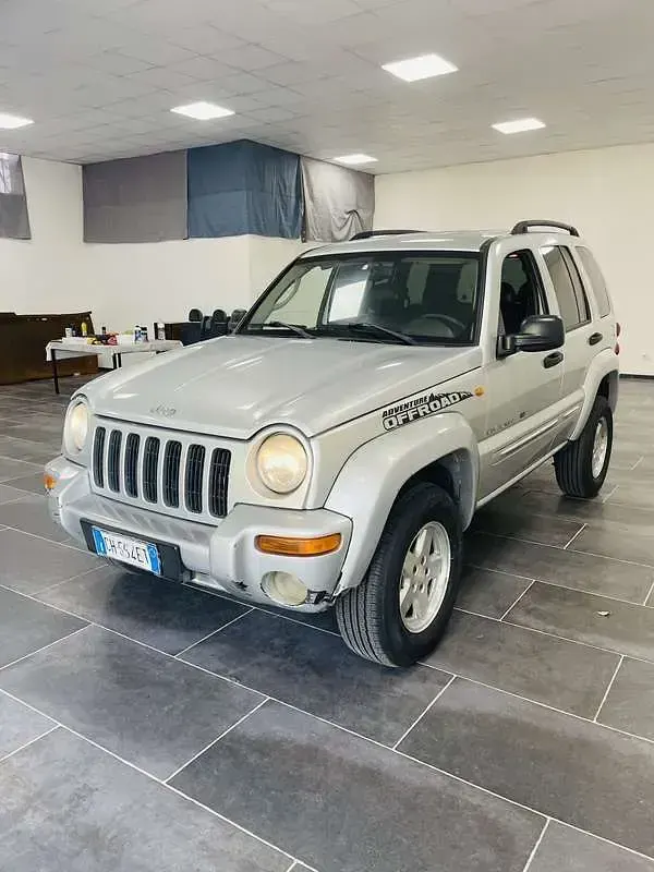 Usata Jeep Cherokee Limited 150 CV (110 kW) 2003 SUV