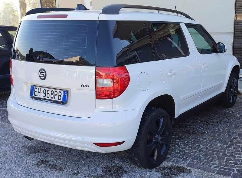 Usata Skoda Yeti Adventure 105 CV (77 kW) 2011 Bianco SUV