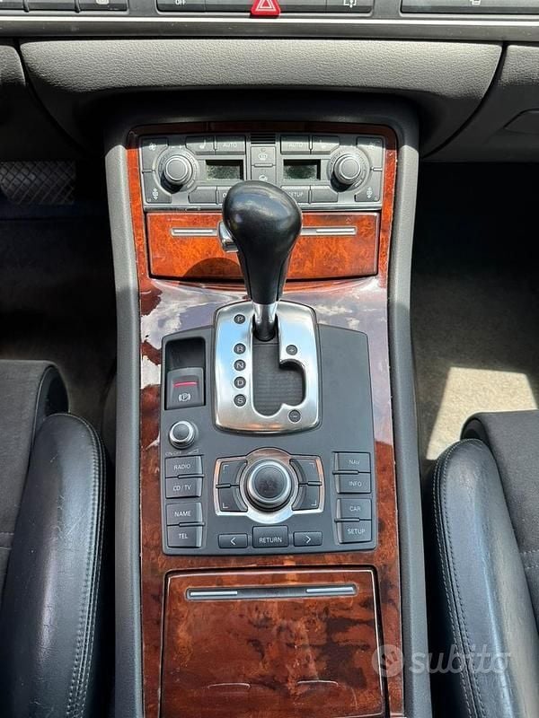 Usata Audi A8 233 CV (171 kW) 2009 Grigio Berlina