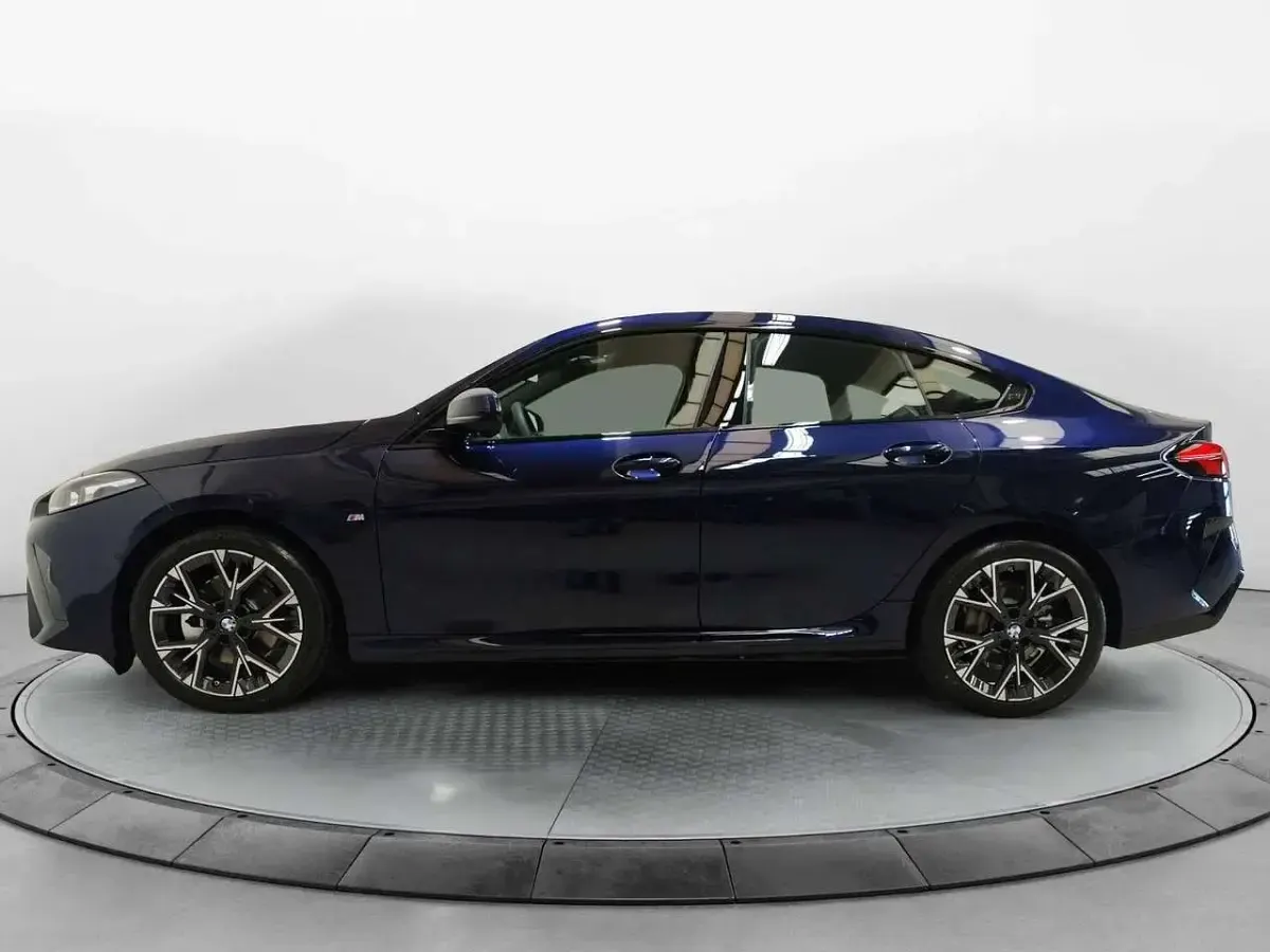 Nuova BMW 220 M Sport 170 CV (125 kW) 2025 Tanzanite blue Coupé