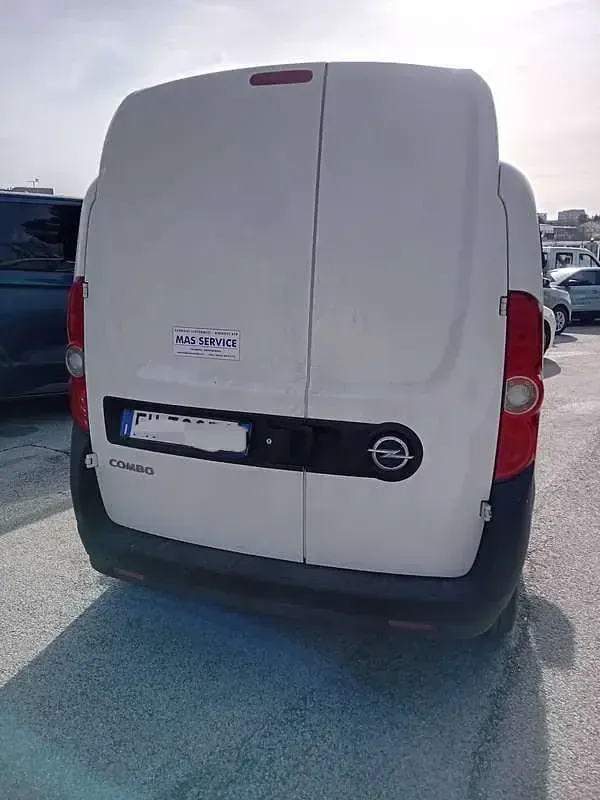 Usata Opel Combo 120 CV (88 kW) 2017 Bianco Monovolume