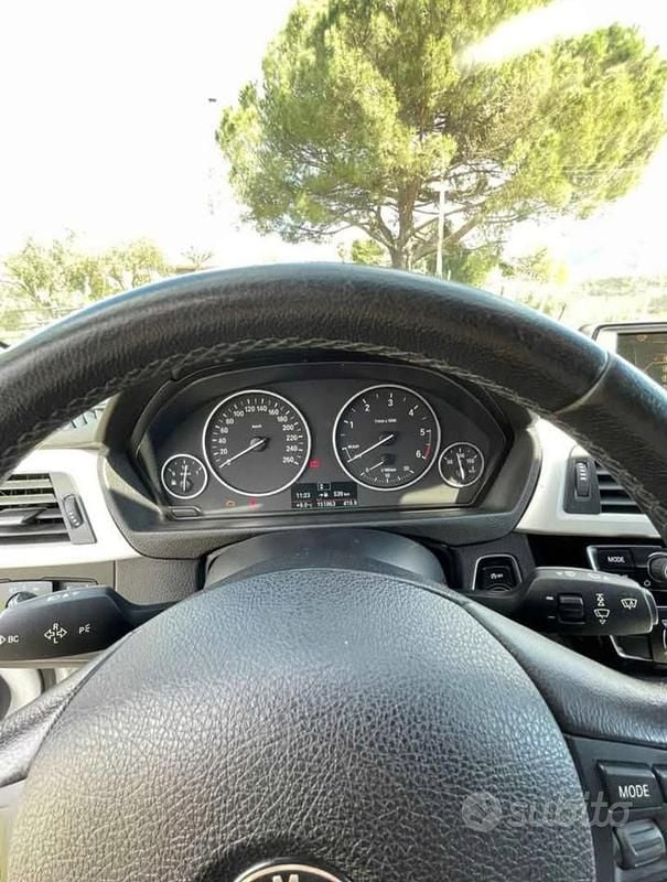 Usata BMW 318 143 CV (105 kW) 2015 Bianco Station wagon