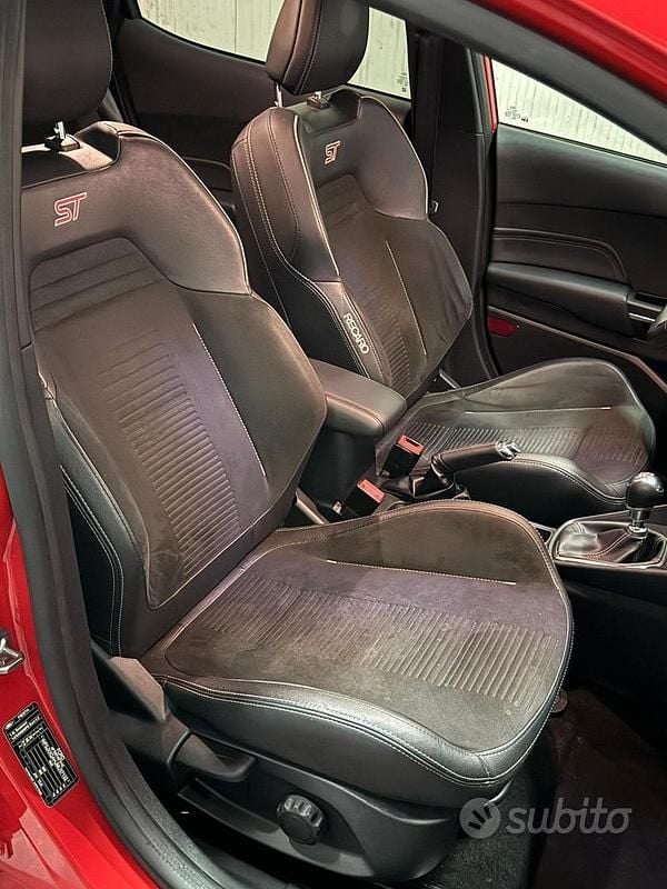Usata Ford Fiesta ST 200 CV (147 kW) 2021 Rosso Utilitaria