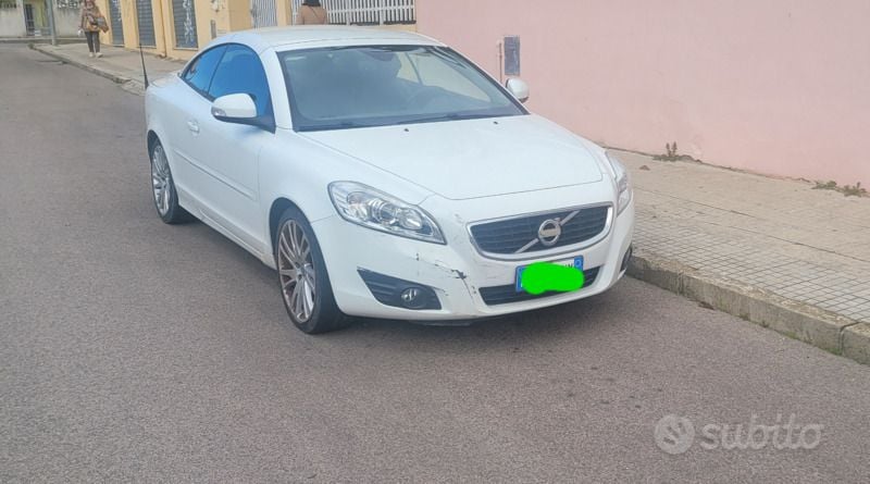 Usata Volvo C70 150 CV (110 kW) 2012 Bianco Cabrio