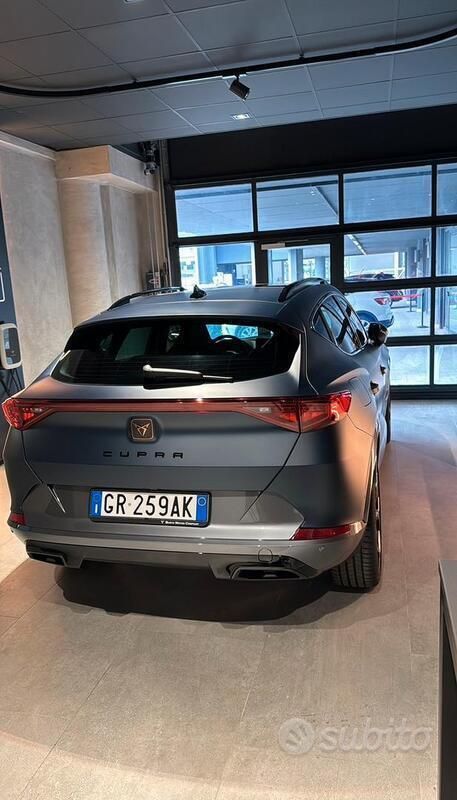Blu Usata 2024 Cupra Formentor SUV | 30.000 € (Buon prezzo) - Immagine 1/4
