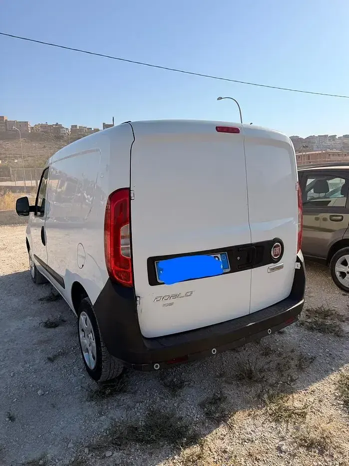 Usata Fiat Doblò 105 CV (77 kW) 2019 Bianco Monovolume