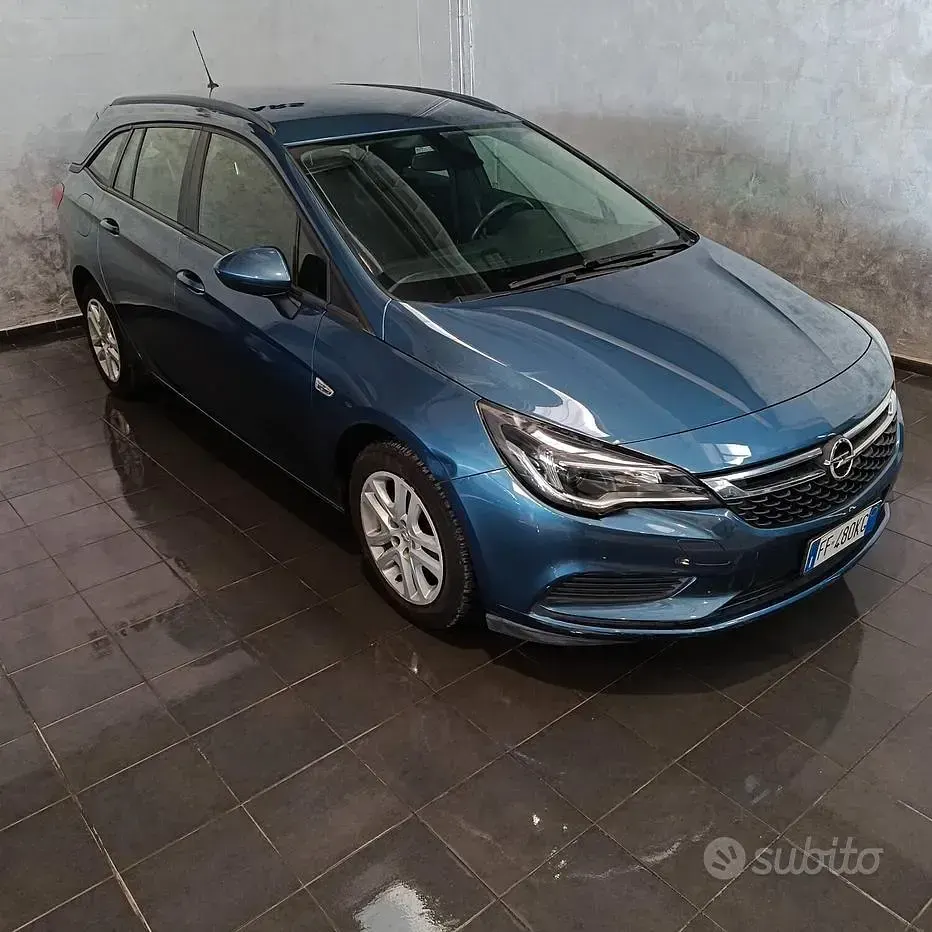 Usata Opel Astra 105 CV (77 kW) 2016 Blu Station wagon