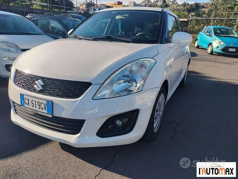 Bianco Usata 2013 Suzuki Swift Due volumi | 5500 € (Buon prezzo) - Immagine 1/4