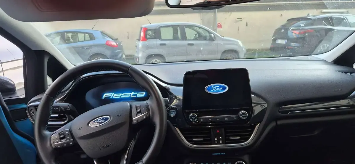 Usata Ford Fiesta Active 125 CV (91 kW) 2022 Blu/azzurro Utilitaria