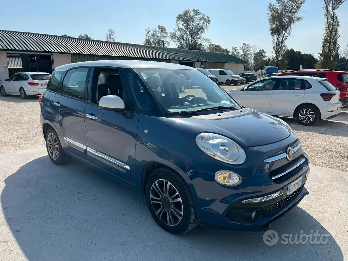 Usata Fiat 500L Living 120 CV (88 kW) 2019 Blu Monovolume