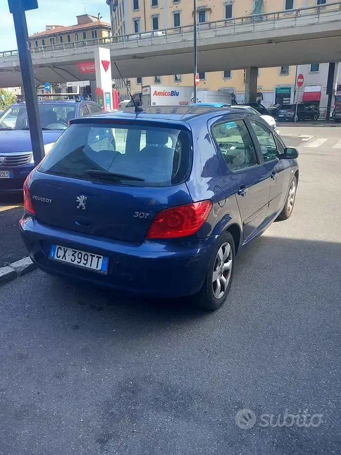 Usata Peugeot 307 109 CV (80 kW) 2005 Bluazzurro Berlina