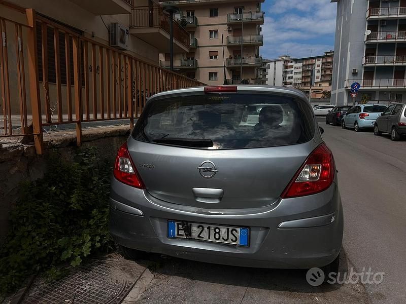 Usata Opel Corsa 2014 Grigio Utilitaria