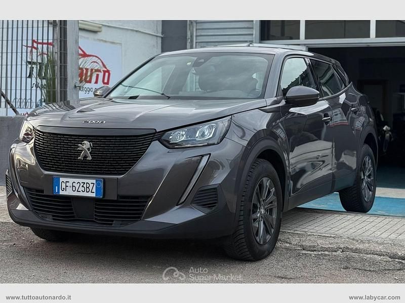 Usata Peugeot 2008 Active 110 CV (80 kW) 2021 Grigio SUV