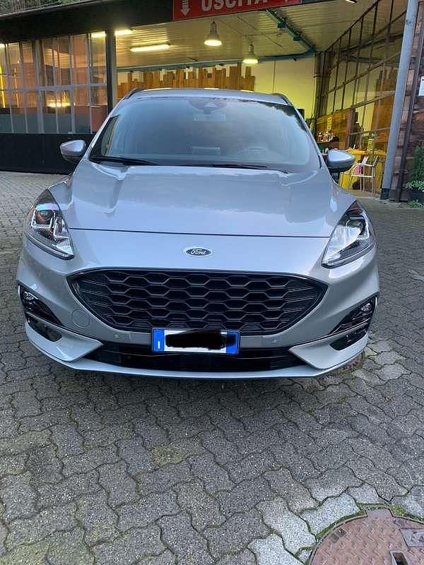 Usata Ford Kuga ST-Line 258 CV (189 kW) 2023 SUV