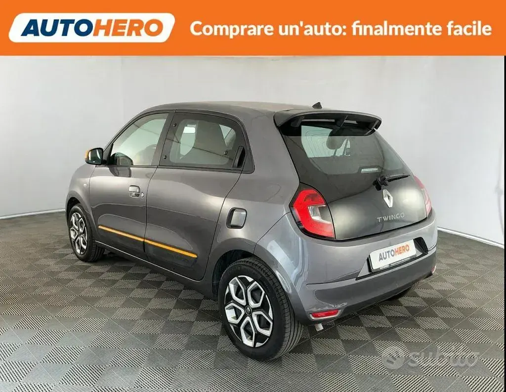 Usata Renault Twingo 65 CV (47 kW) 2023 Grigio Utilitaria