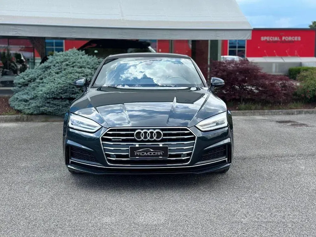 Usata Audi A5 Business 190 CV (139 kW) 2019 Grigio Coupé