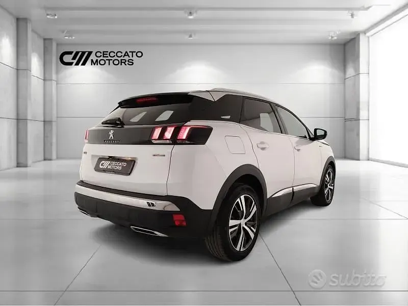 Usata Peugeot 3008 Business-Line 120 CV (88 kW) 2017 Bianco SUV