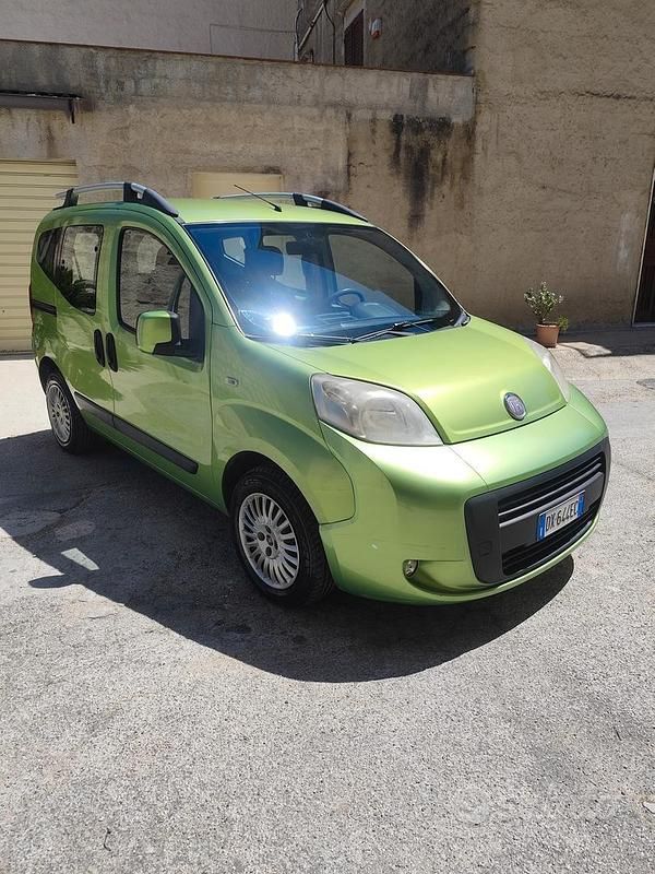 Usata Fiat Qubo Trekking 75 CV (55 kW) 2009 Verde Monovolume