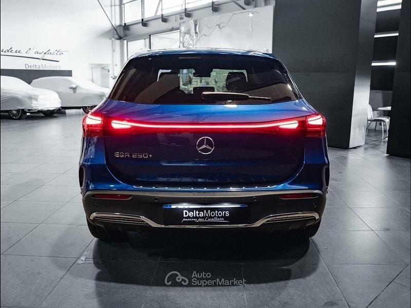 Nuova Mercedes EQA250+ 94 kW (129 CV) 2026 Blu SUV