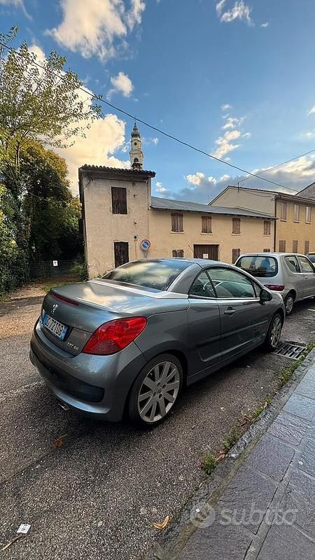 Usata Peugeot 207 CC 120 CV (88 kW) 2007 Grigio Cabrio