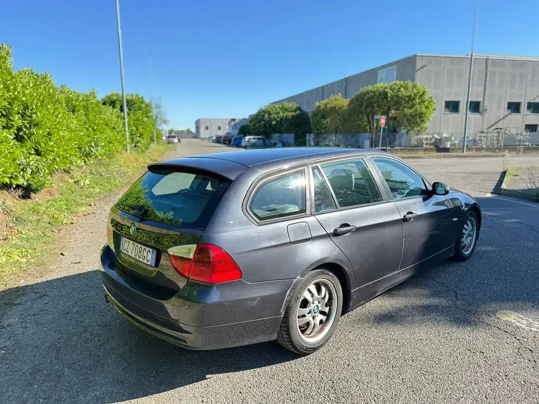 Usata BMW 320 150 CV (110 kW) 2005 Station wagon