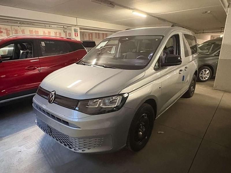Nuova VW Caddy 122 CV (89 kW) 2026 Oyster silver metallizzato Monovolume