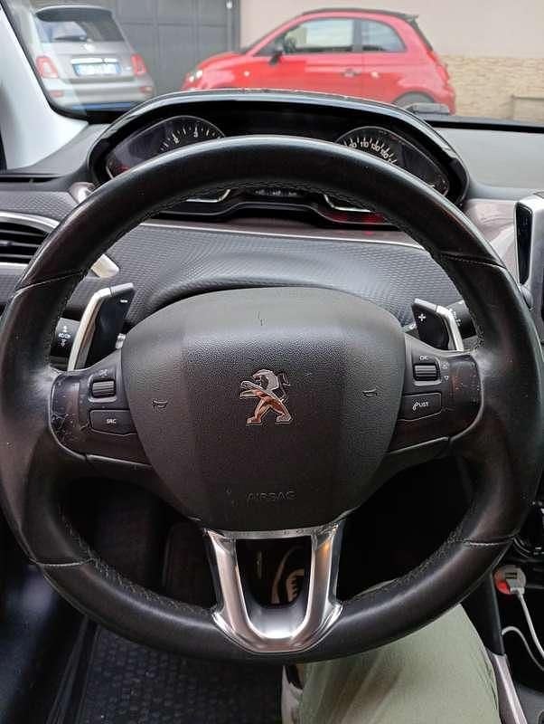 Usata Peugeot 2008 S 92 CV (67 kW) 2015 SUV