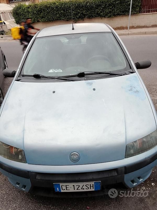 Usata Fiat Punto 75 CV (55 kW) 2002 Utilitaria