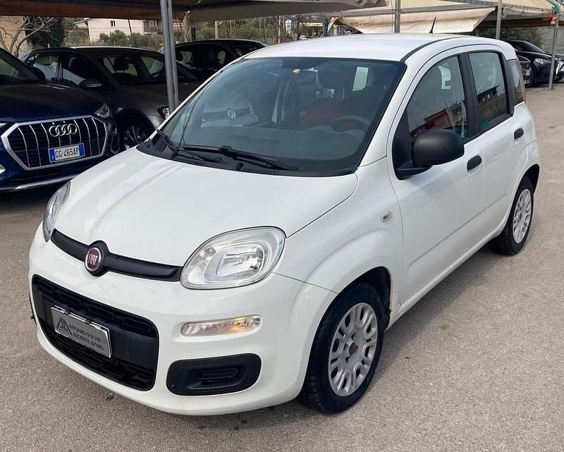 Usata Fiat Panda Easy 95 CV (69 kW) 2015 Bianco Utilitaria