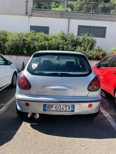 Grigio Usata 2001 Fiat Bravo Due volumi | 200 € (Buon prezzo) - Immagine 1/4