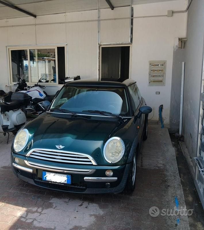 Verde Usata 2005 Mini Cooper Due volumi | 4500 € (Buon prezzo) - Immagine 1/4