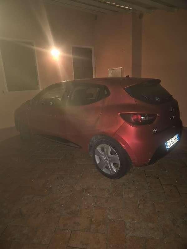 Usata Renault Clio IV Life 73 CV (53 kW) 2017 Berlina