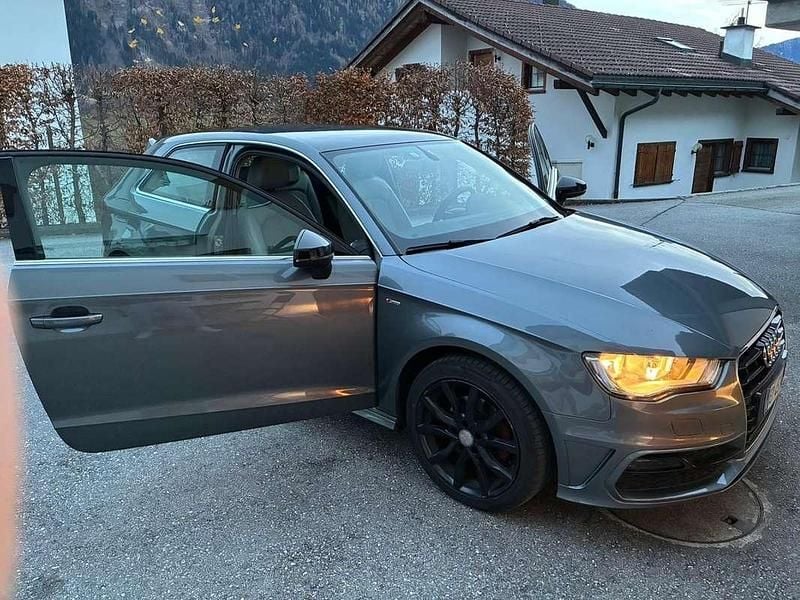 Usata Audi A3 Attraction 150 CV (110 kW) 2013 Grigio