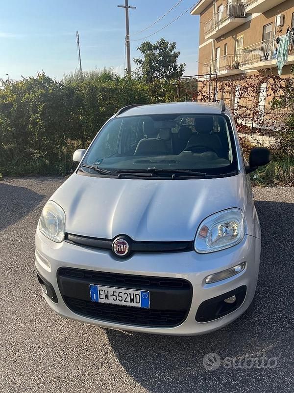 Grigio Usata 2015 Fiat Panda Due volumi | 5000 € (Ottimo prezzo) - Immagine 1/3