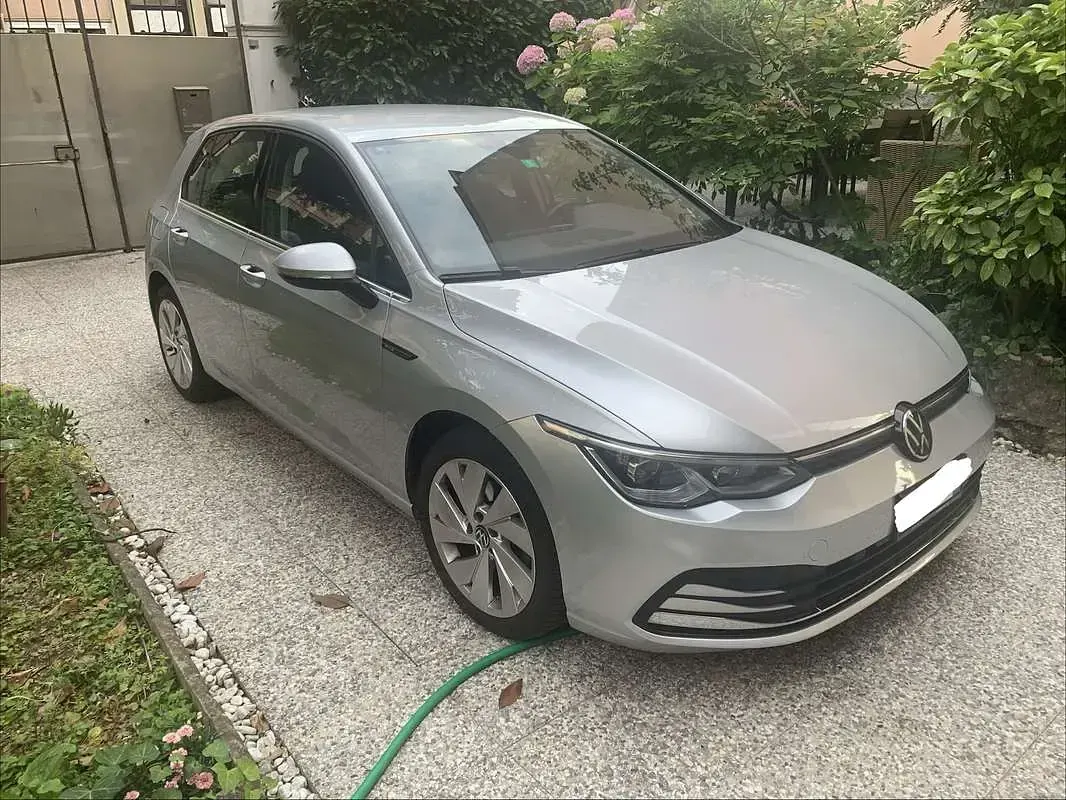 Usata VW Golf VIII Style 131 CV (96 kW) 2021 Berlina