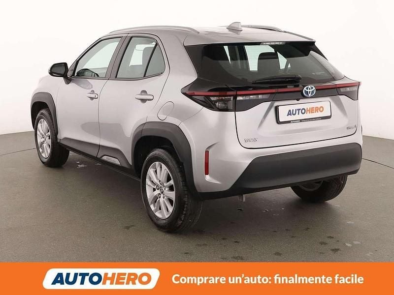 Usata Toyota Yaris Cross Active 92 CV (67 kW) 2022 Argento SUV