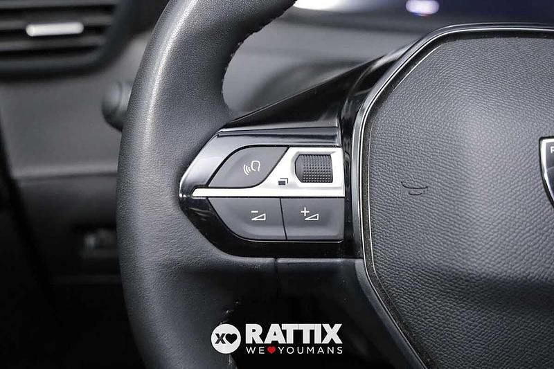 Usata Peugeot 208 Allure 101 CV (74 kW) 2025 Grigio Utilitaria