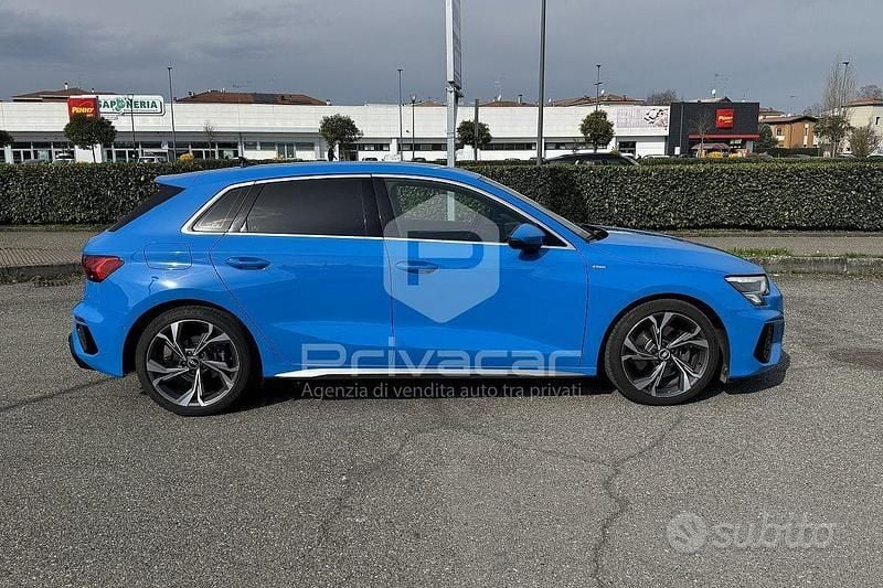 Usata Audi A3 Sportback S-Line 150 CV (110 kW) 2021 Blu Utilitaria