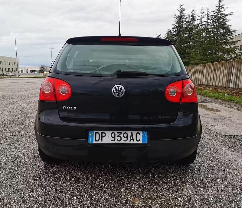 Usata VW Golf VI 2008 Nero Utilitaria