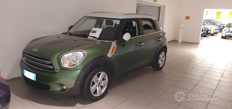 Usata Mini Cooper D Countryman 111 CV (81 kW) 2016 Verde SUV
