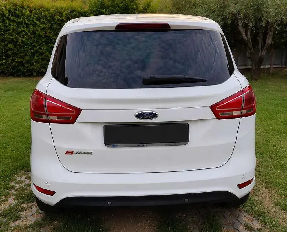 Usata Ford B-MAX Titanium 87 CV (63 kW) 2017 Bianco Monovolume