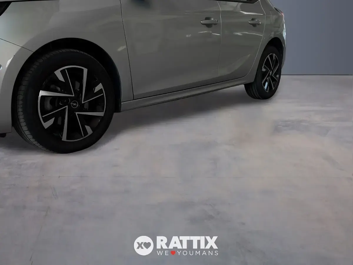 Usata Opel Corsa S 101 CV (74 kW) 2025 Crystal silver Utilitaria