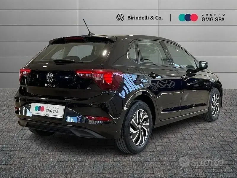Usata VW Polo Life 80 CV (58 kW) 2023 Nero Utilitaria