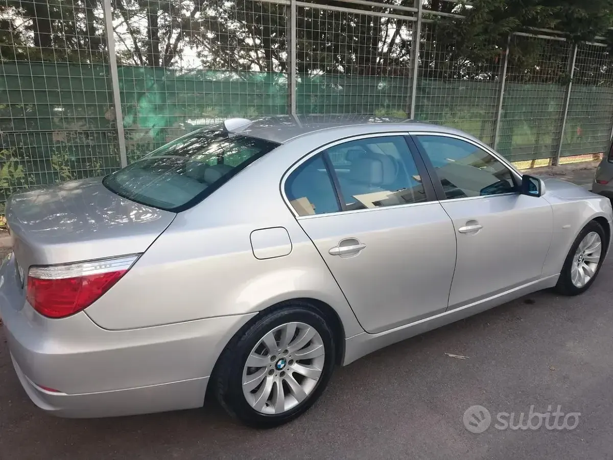 Usata BMW 520 177 CV (130 kW) 2009 Grigio Berlina