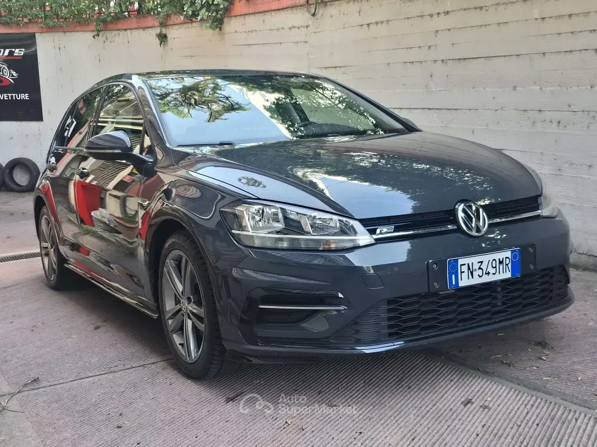 Usata VW Golf VII Sport 116 CV (85 kW) 2017 Grigio Berlina