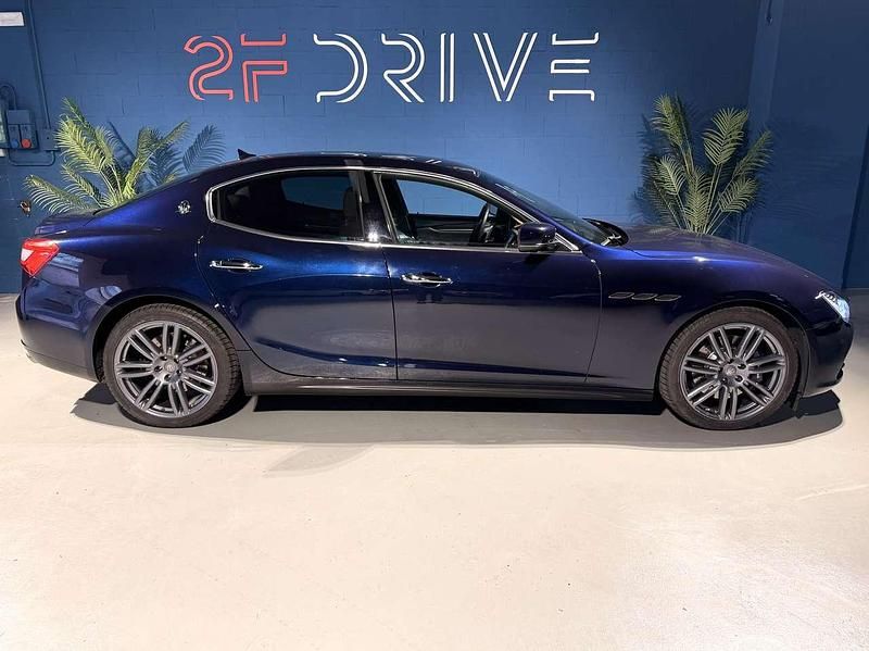 Usata Maserati Ghibli 411 CV (302 kW) 2015 Blu passione micalizzato Berlina