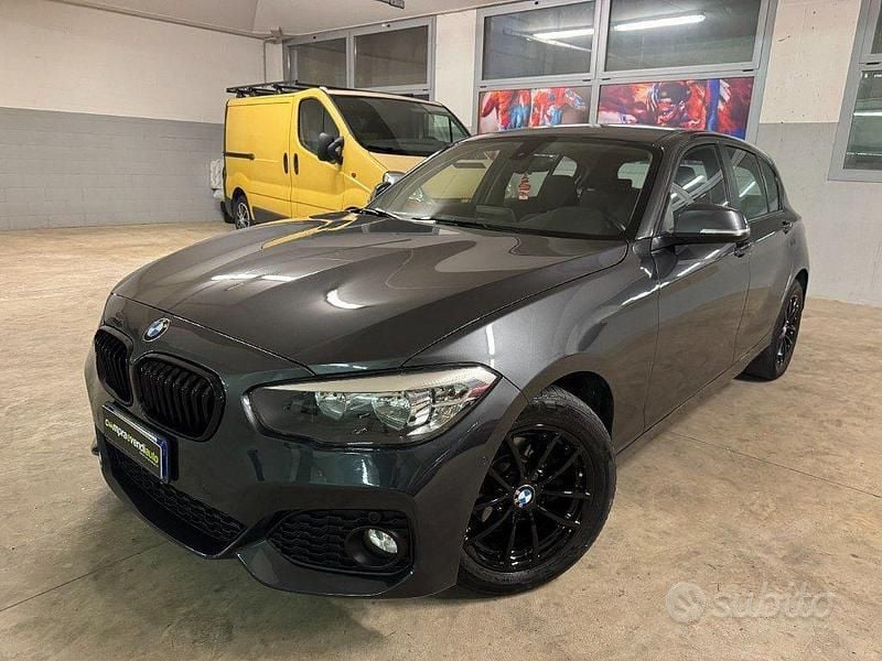 Usata BMW 116 Sport Line 116 CV (85 kW) 2019 Grigio Utilitaria