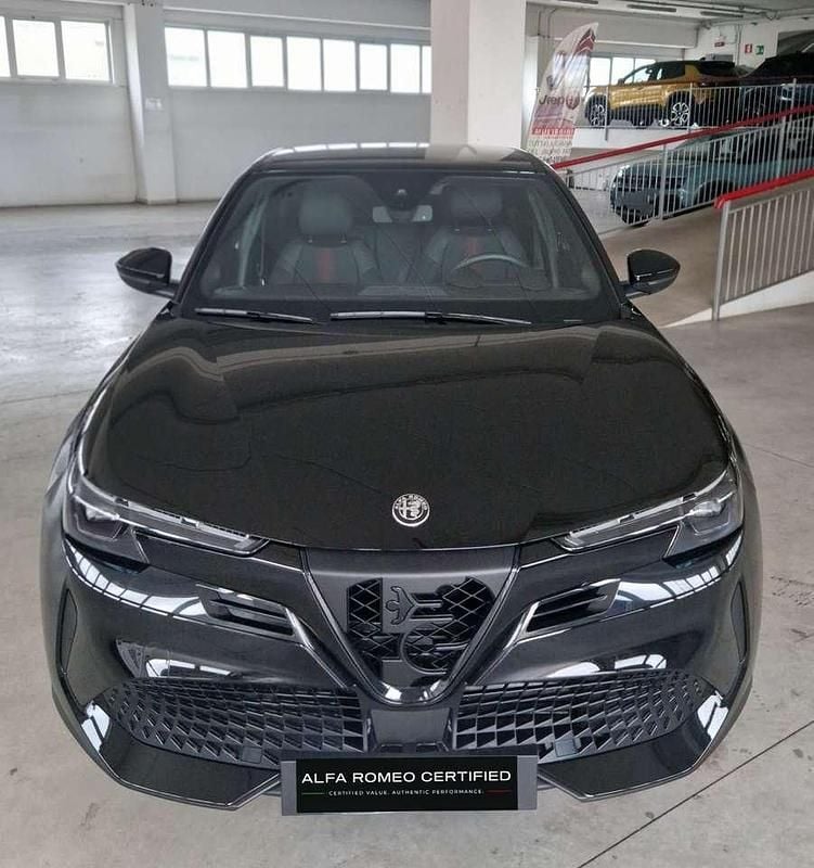 Usata Alfa Romeo Junior Edizione Speciale 114 kW (156 CV) 2025 Nero SUV