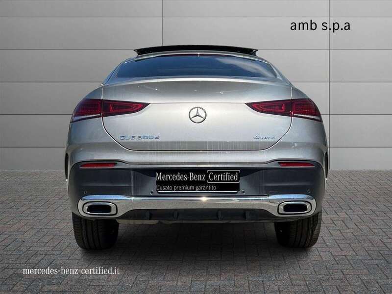 Usata Mercedes GLE300 272 CV (200 kW) 2022 Oro Coupé