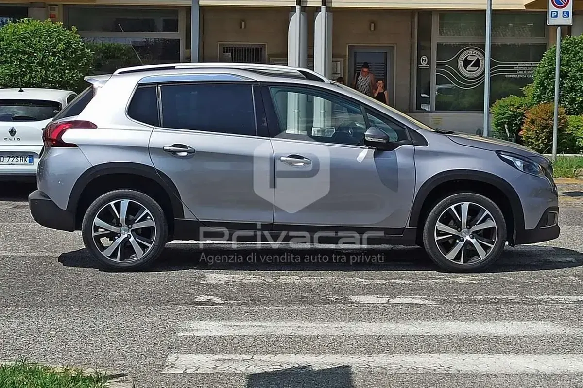 Usata Peugeot 2008 Allure 99 CV (72 kW) 2018 Grigio SUV